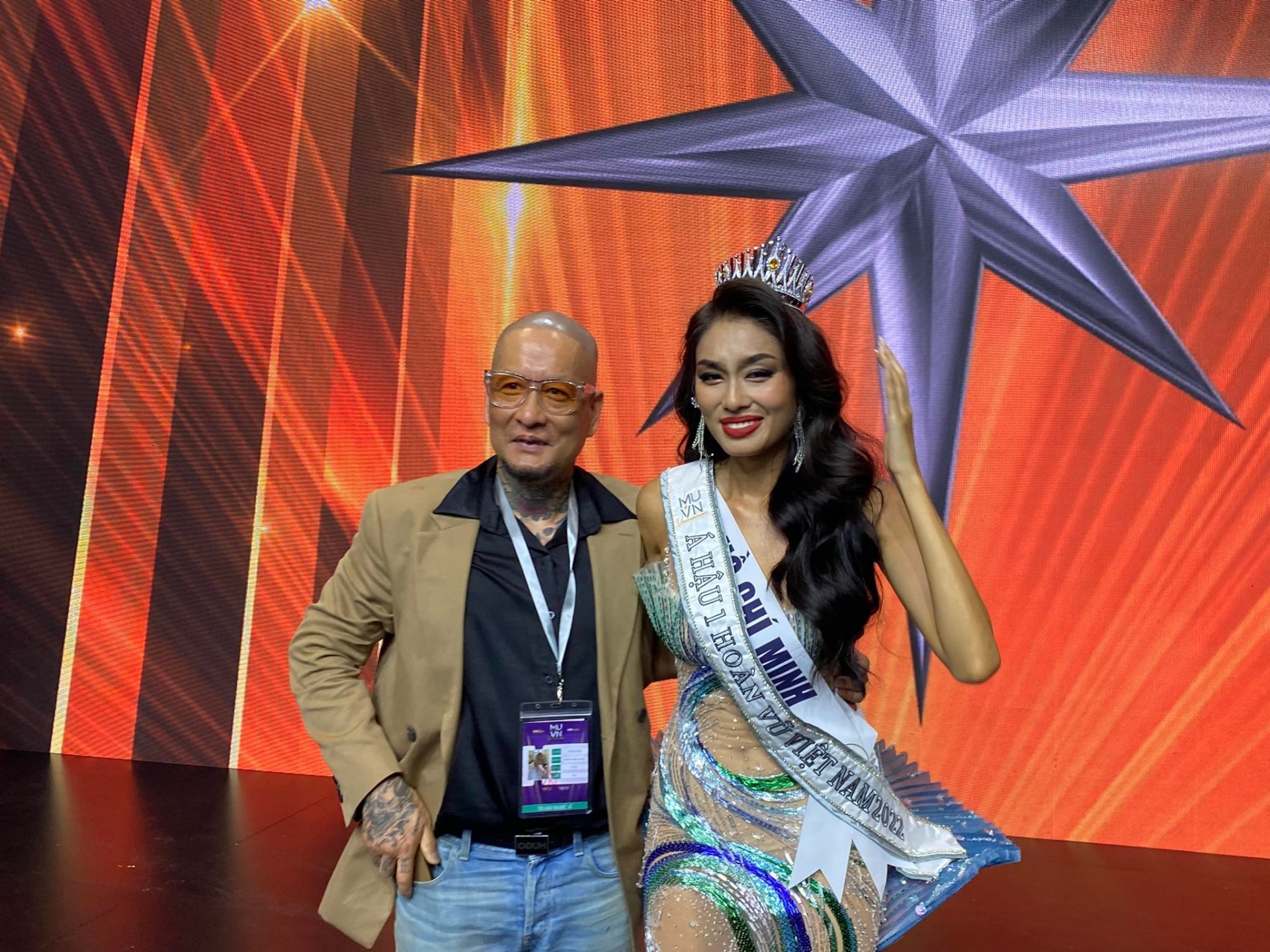 Tuổi 52 của mẹ Á hậu Thảo Nhi Lê: Trẻ trung và mê đồ hiệu không kém con gái - Ảnh 8