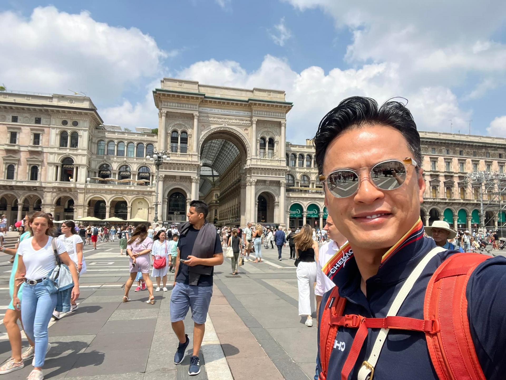 Hồng Đăng bị mất điện thoại khi cùng Hồ Hoài Anh công tác tại Tây Ba Nha - Ảnh 1