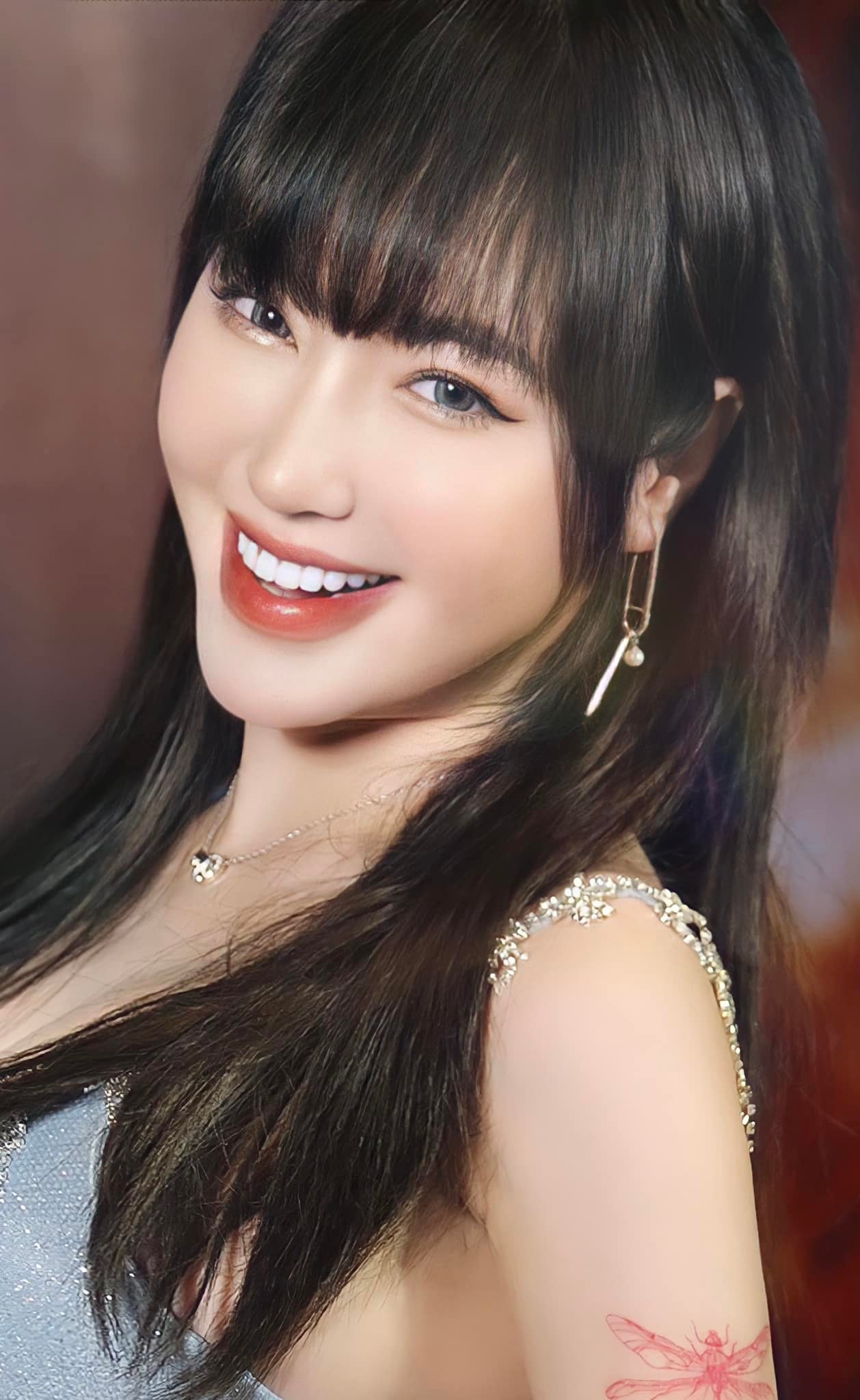 Elly Trần xuất hiện với gương mặt sưng vù, ngoại hình phát tướng khó nhận ra - Ảnh 3