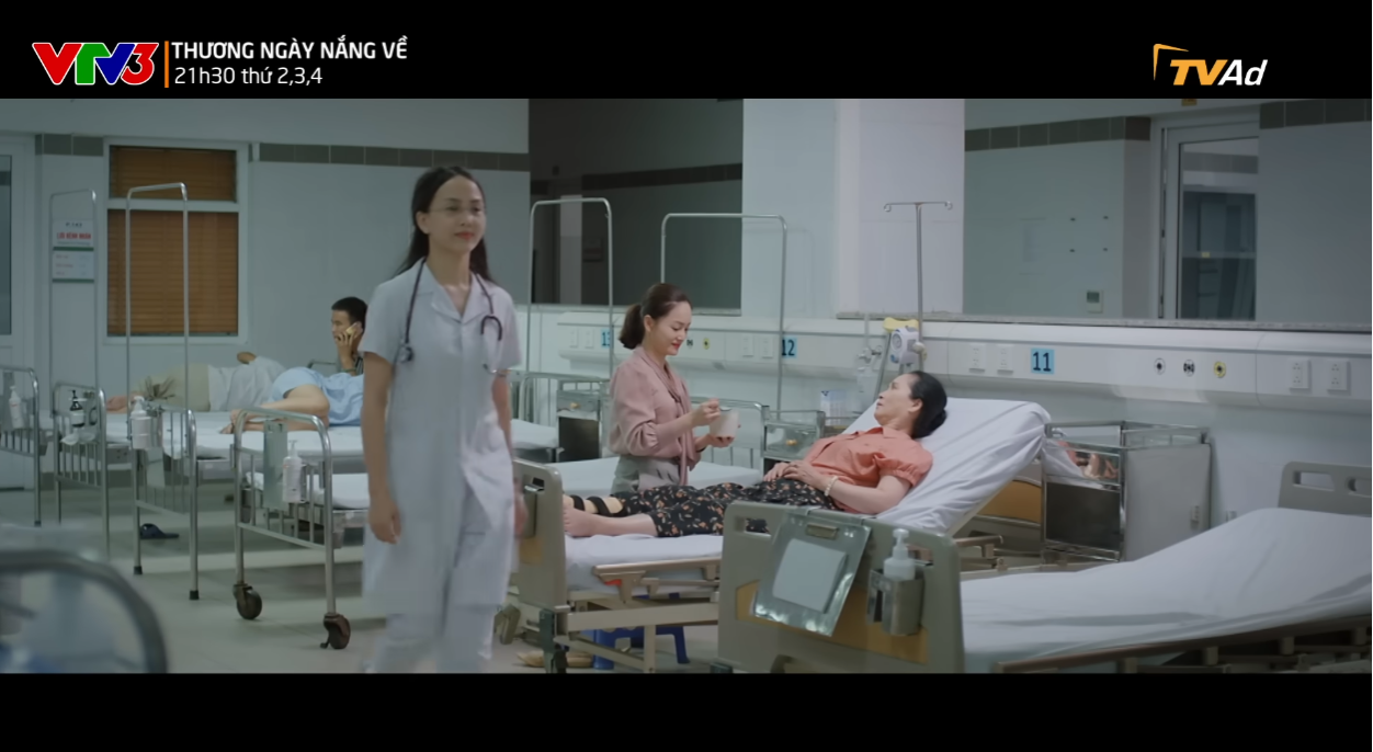 Thương Ngày Nắng Về chặng cuối: Lan Phương phải chăm mẹ chồng cũ bị tai nạn thay Hồng Đăng - Ảnh 2