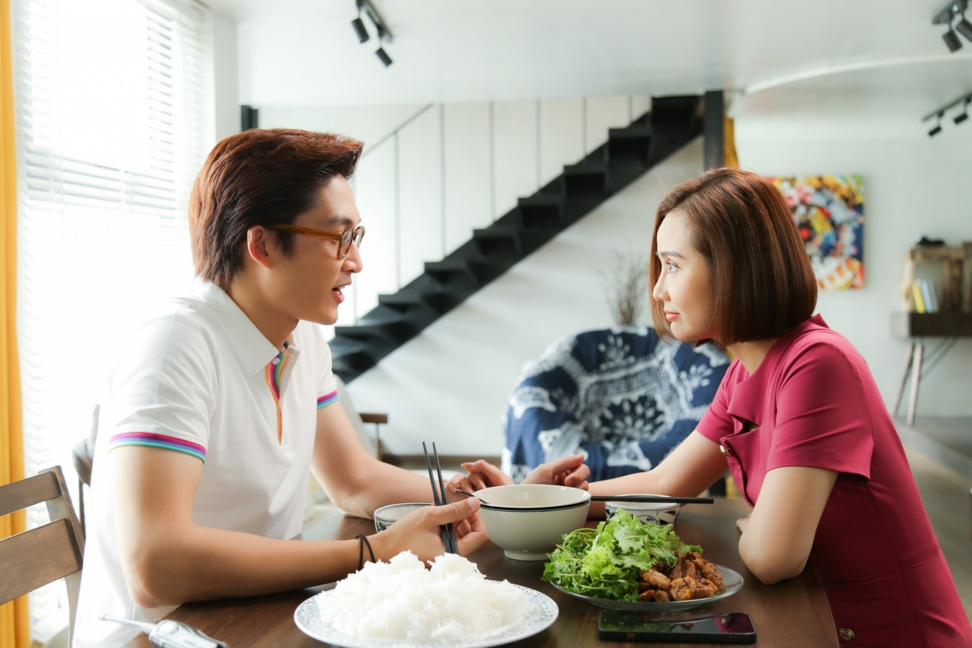 Thương Ngày Nắng Về: Huyền Lizzie và Đình Tú kết hôn, hậu trường ảnh cưới ngọt ngào? - Ảnh 1