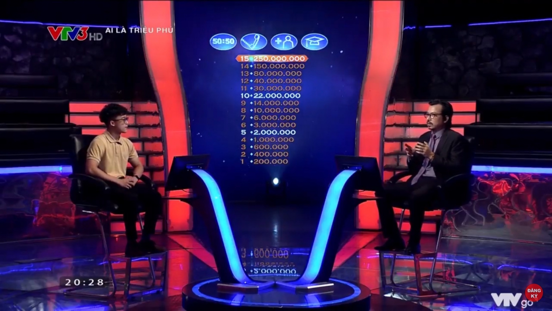 Xuất hiện hotboy Ai Là Triệu Phú: Điển trai, làm Ngân hàng lại hiểu biết phong phú - Ảnh 5