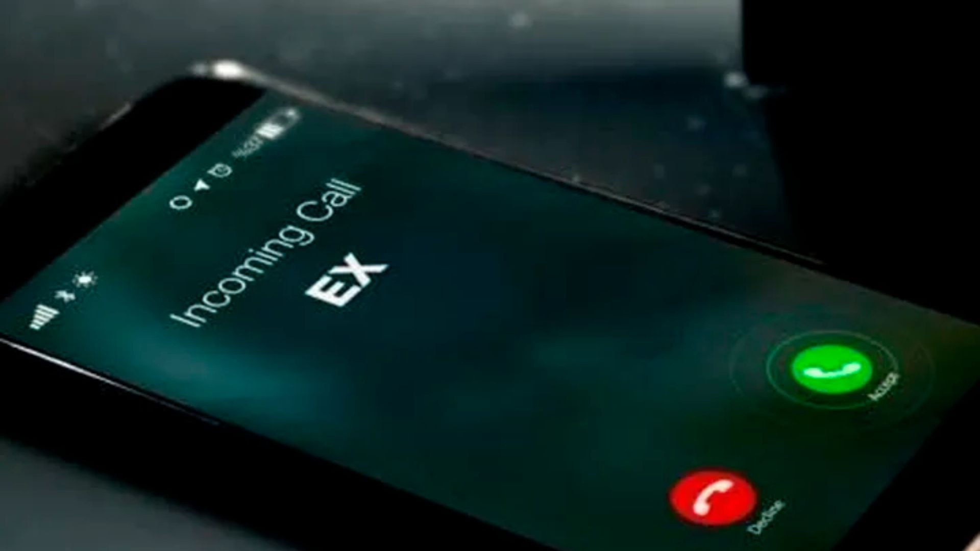 Gọi cho người yêu cũ 1023 lần trong 24 ngày, người đàn ông bị phạt tù 1 năm - Ảnh 2