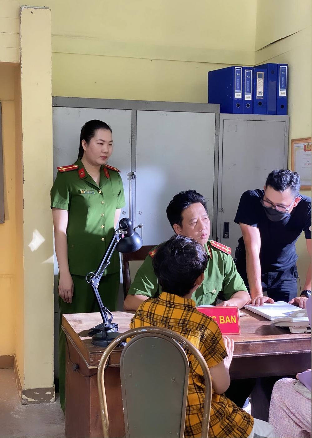 Trợ lý Ngọc Trinh lấn sân làm diễn viên còn được đóng chung với diễn viên kỳ cựu - Ảnh 5