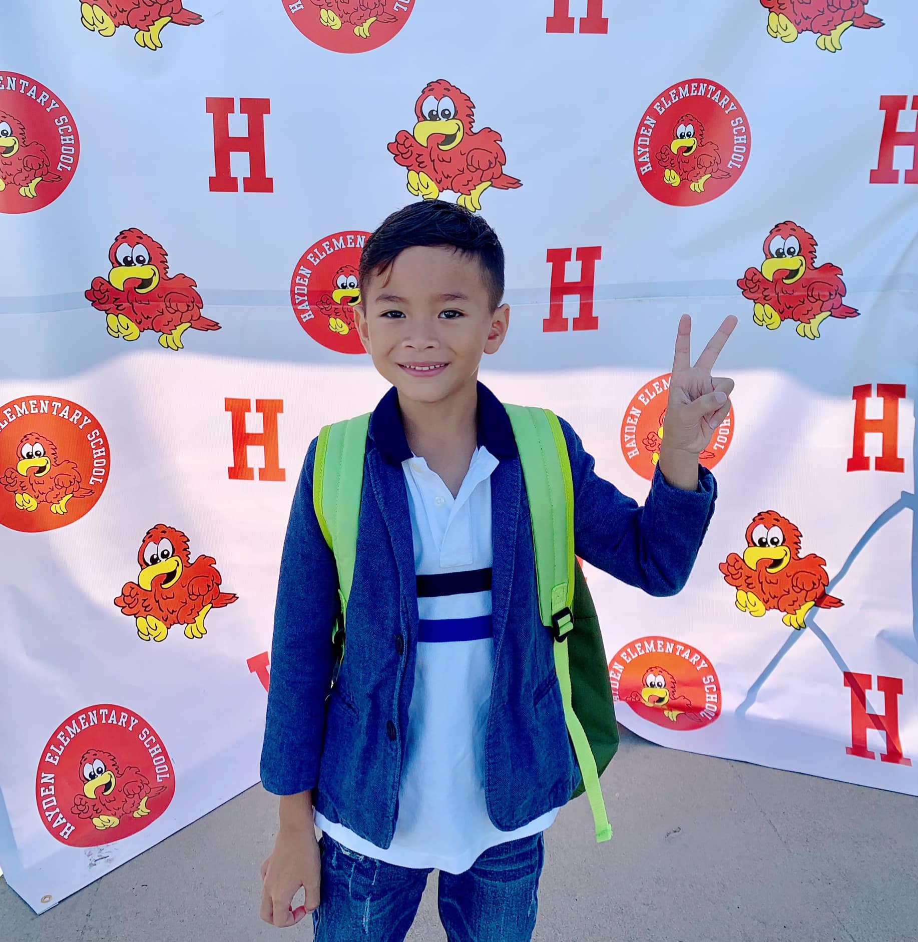 Con trai Ngô Kiến Huy: 11 tuổi ước được làm phi công, ở trường học rất giỏi - Ảnh 1