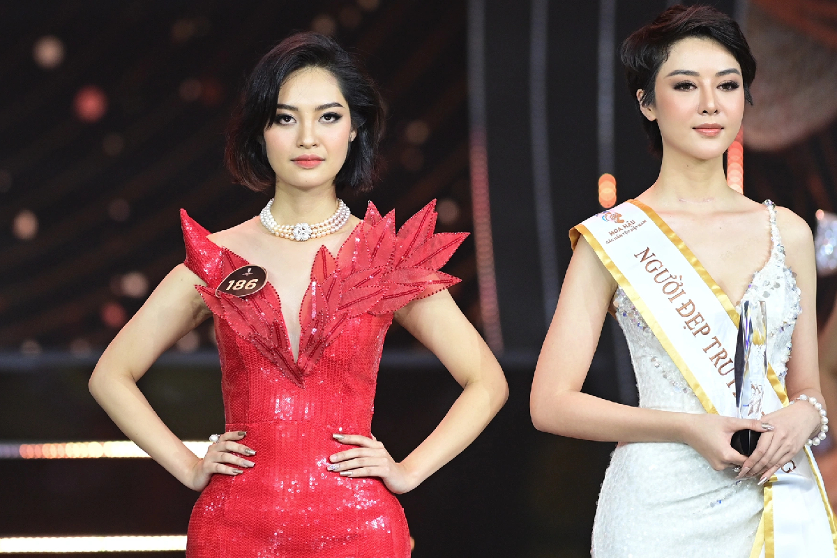 Khoảnh khắc Tân Hoa hậu Thuý Hằng không cảm xúc khi đăng quang, biết trước kết quả?  - Ảnh 4