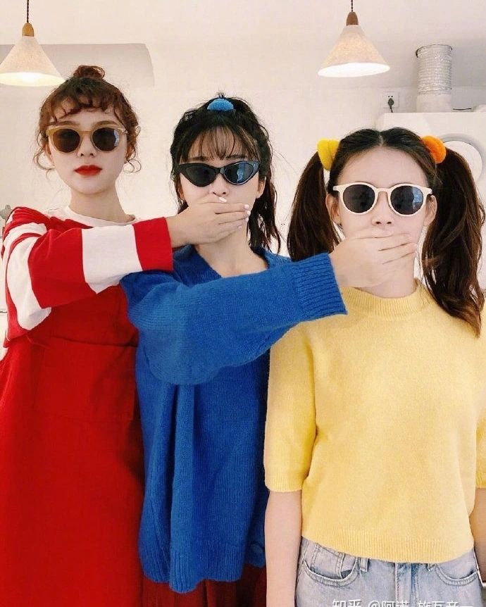 1001 cách tạo dáng chụp ảnh đẹp dành cho hội mê sống ảo - Ảnh 5