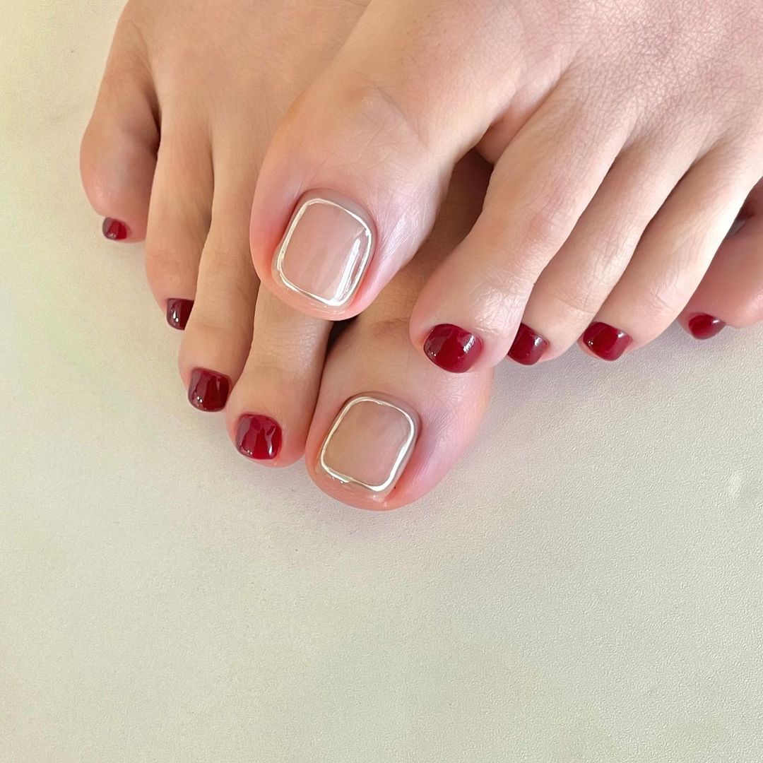 Những mẫu móng chân đẹp nhẹ nhàng 2022 dành cho hội chị em đam mê nails - Ảnh 22