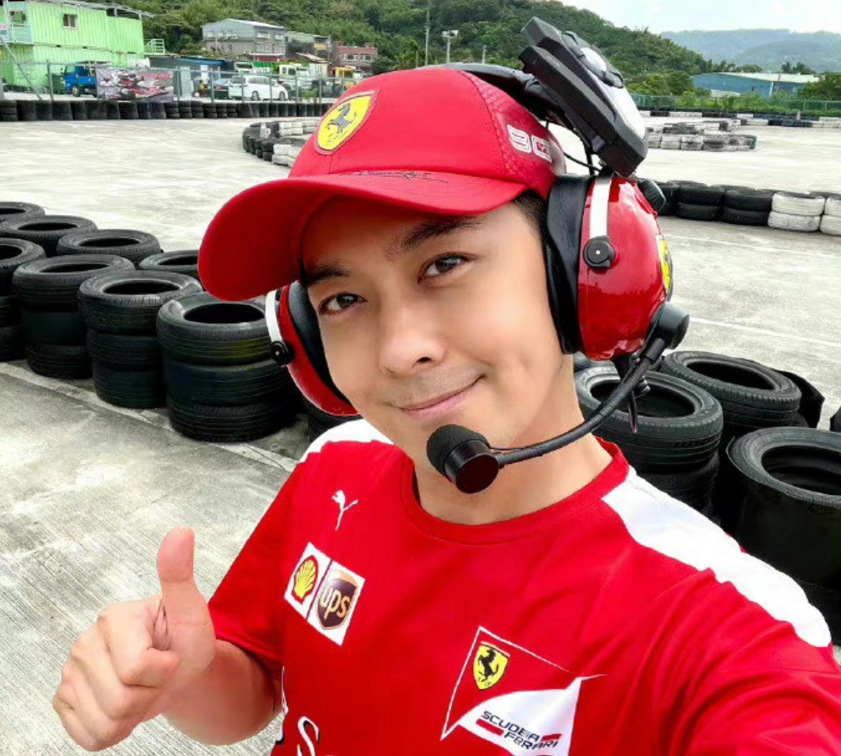 Lâm Chí Dĩnh có bộ sưu tập xe hơn 73 triệu USD, tự nhận mình là  “người mê xe điên” - Ảnh 2