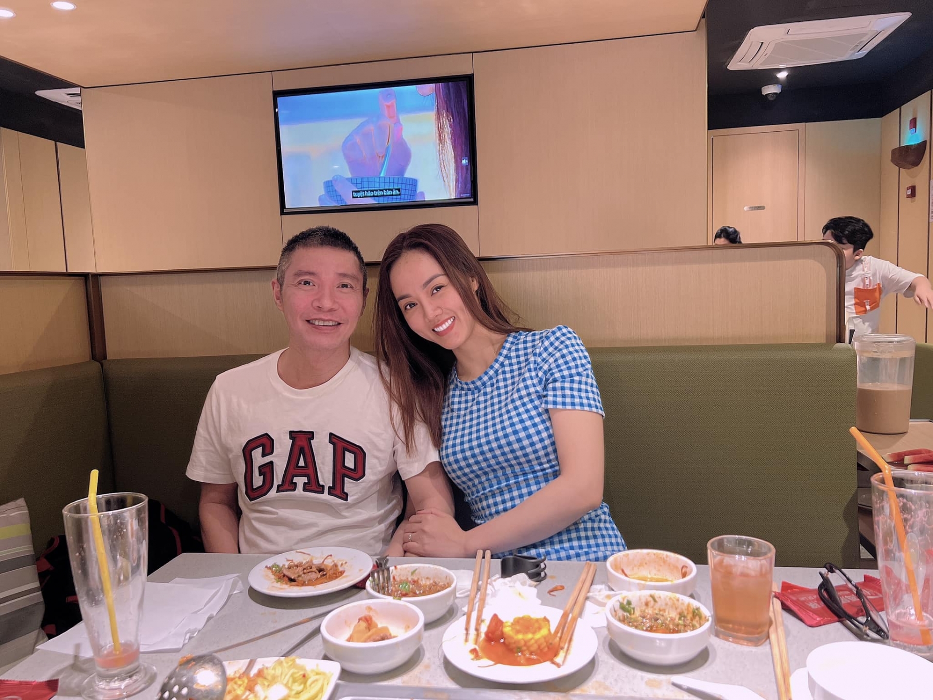 Công Lý xuất hiện với đôi má ửng hồng nhưng tâm hồn thì “mong manh dễ vỡ” - Ảnh 4