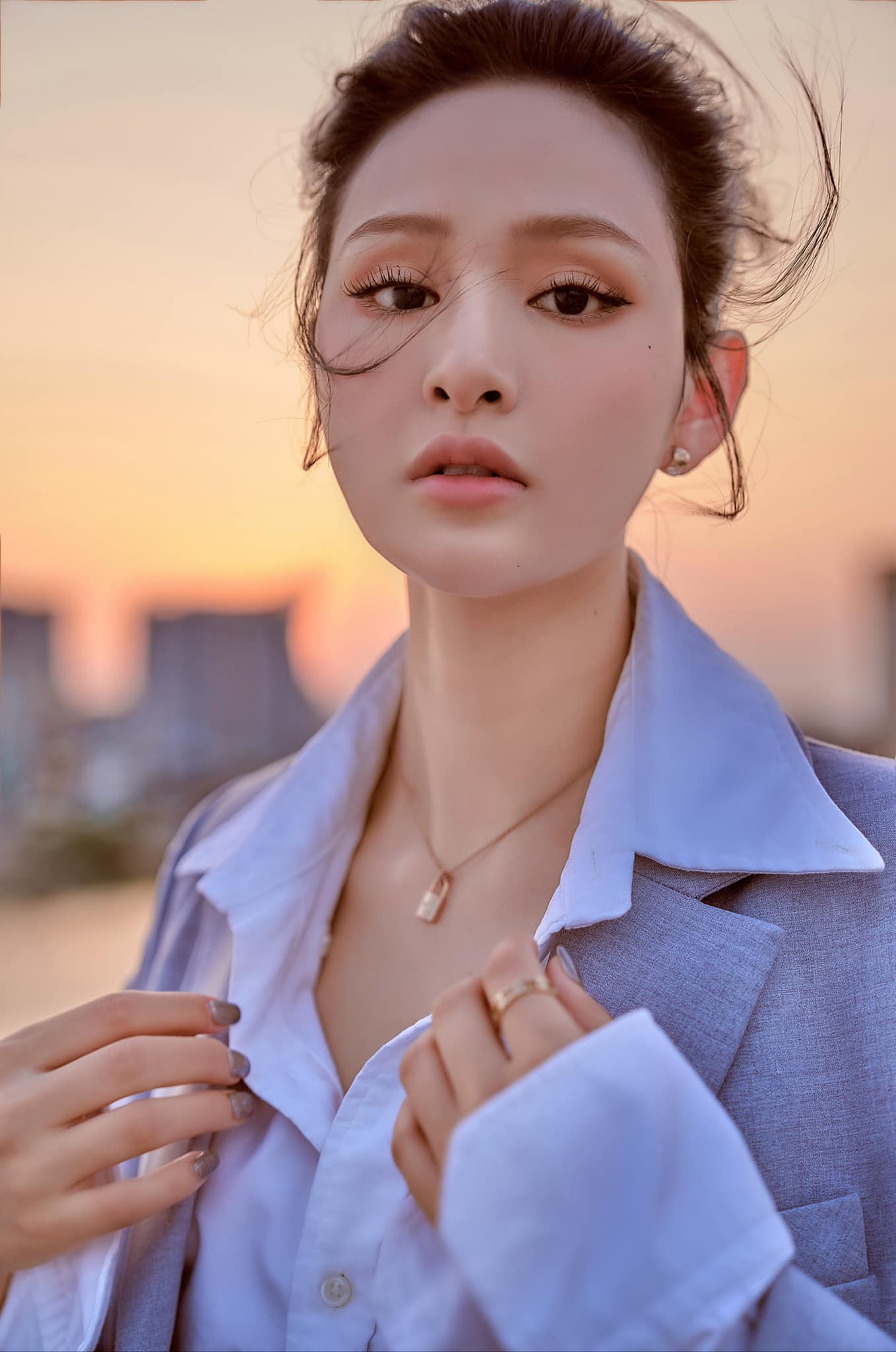 Hiền Hồ rục rịch trở lại với âm nhạc sau ồn ào anh em nương tựa - Ảnh 4