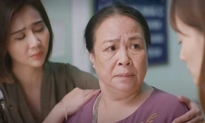 Thương Ngày Nắng Về hồi cuối: Bà Nga nguy kịch, các con gào khóc tuyệt vọng?  - Ảnh 3