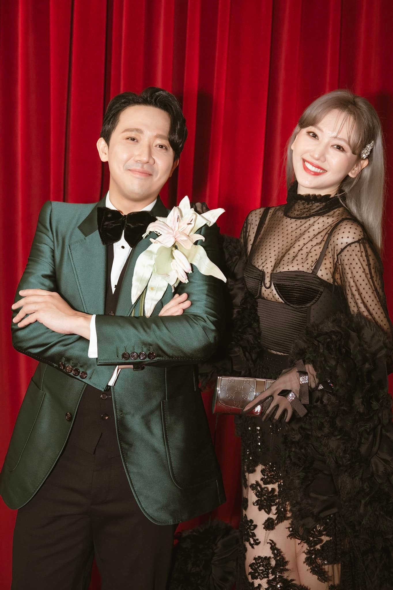 Hari Won gặp khó vì liệt nửa mặt, chụp ảnh 10 biểu cảm như 1 - Ảnh 6