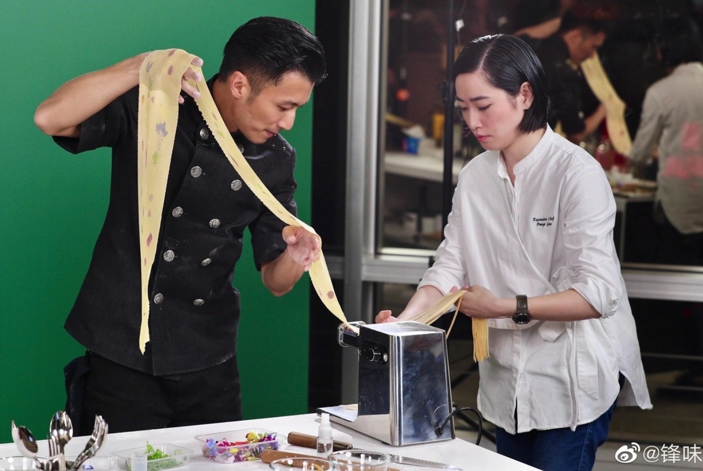 Tạ Đình Phong - Tài tử Hong Kong thích ăn phở, yêu thích ẩm thực Việt - Ảnh 2