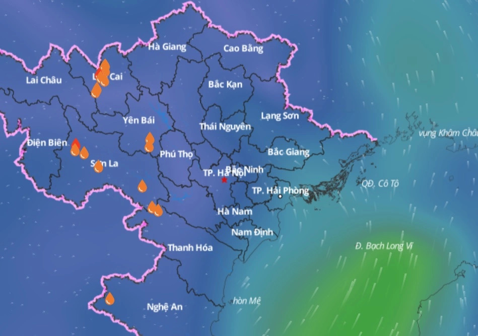 Miền Bắc chấm dứt nắng nóng,  mưa lớn 2 ngày cuối tuần - Ảnh 1