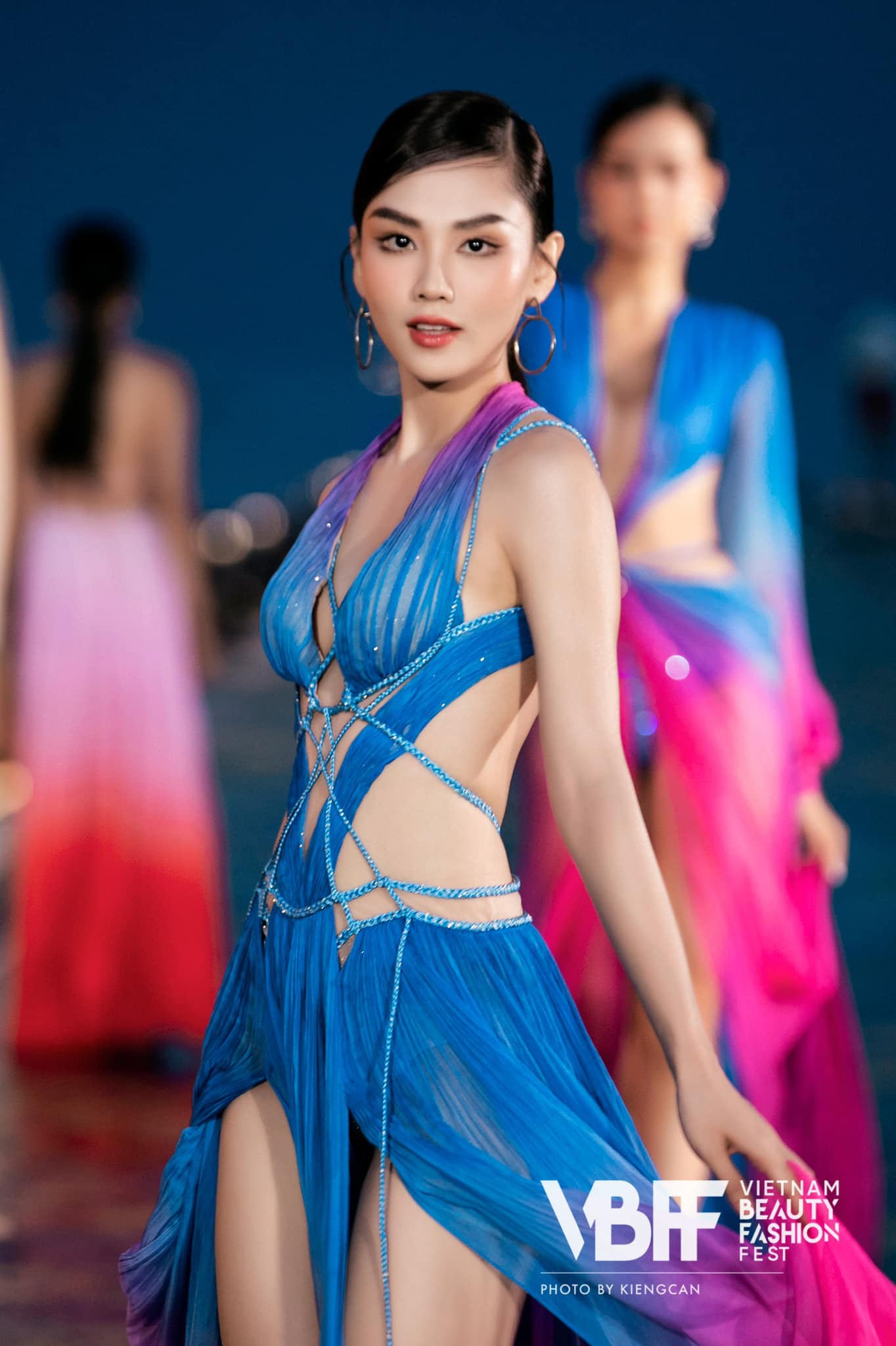Nữ gia sư của con trai Lệ Quyên “lăm le” vương miện Miss World Vietnam 2022 - Ảnh 1
