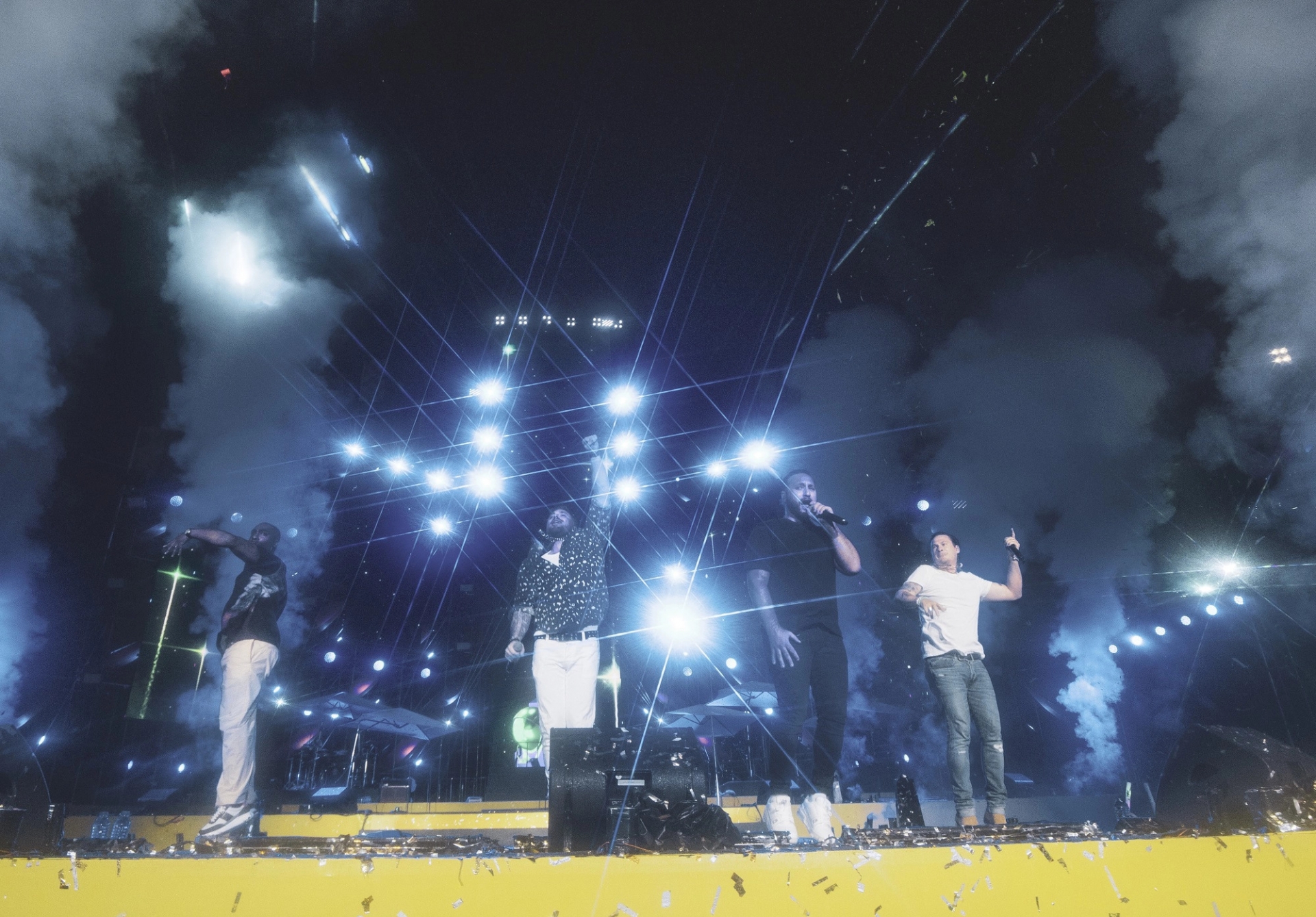 Sơn Tùng M-TP được nhóm nhạc huyền thoại nước Anh ngỏ ý hợp tác- Ảnh 4