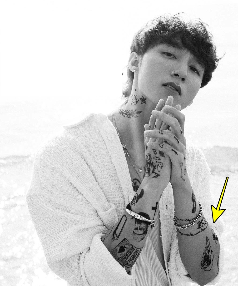 Sơn Tùng M-TP lái G63 đưa bố mẹ đi chơi, sự thật hình xăm cánh tay hé lộ- Ảnh 4