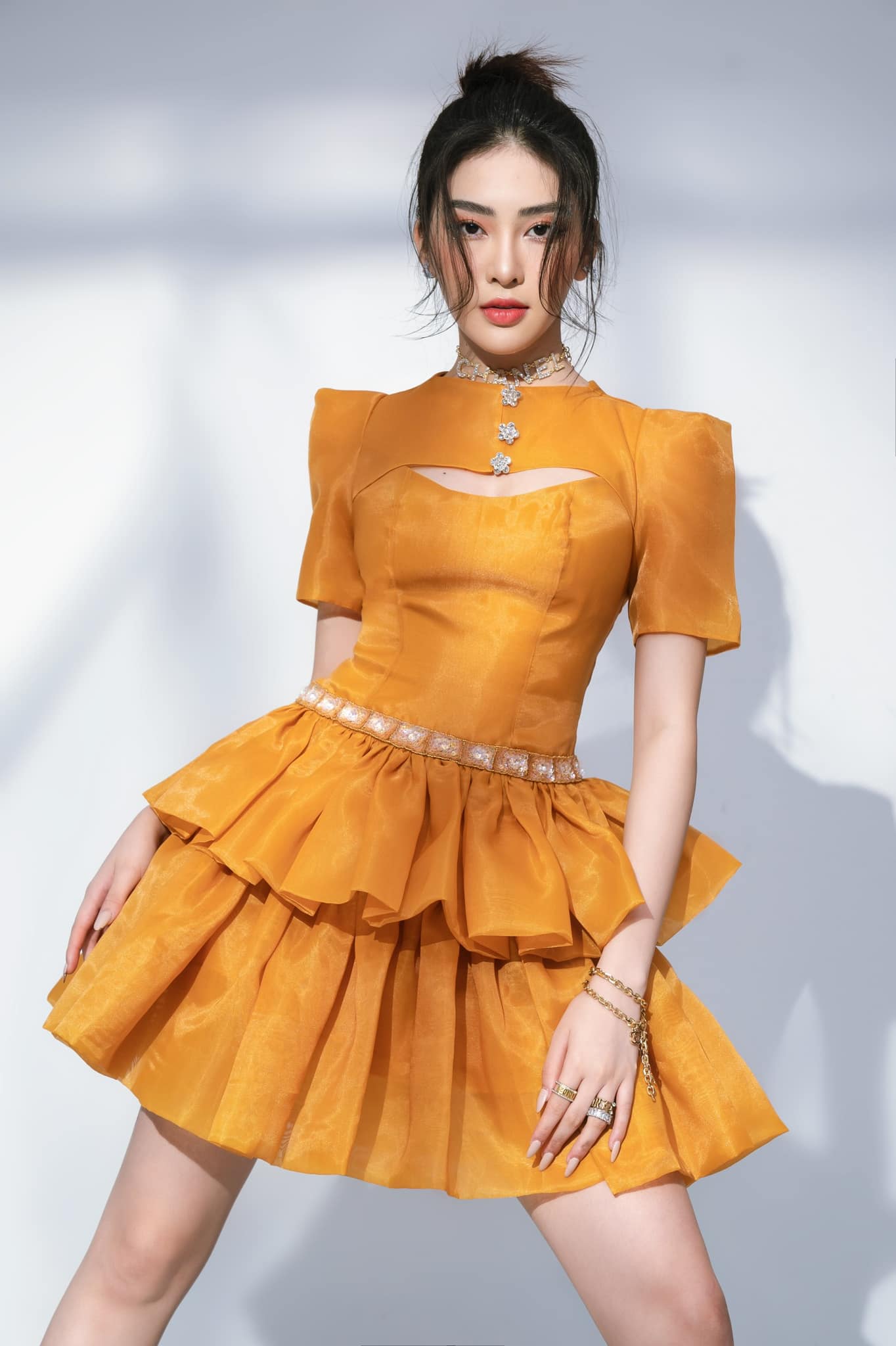 “Hot girl quân nhân” đẹp như Phạm Băng Băng mua nhà 30 tỷ ở tuổi 21?- Ảnh 4