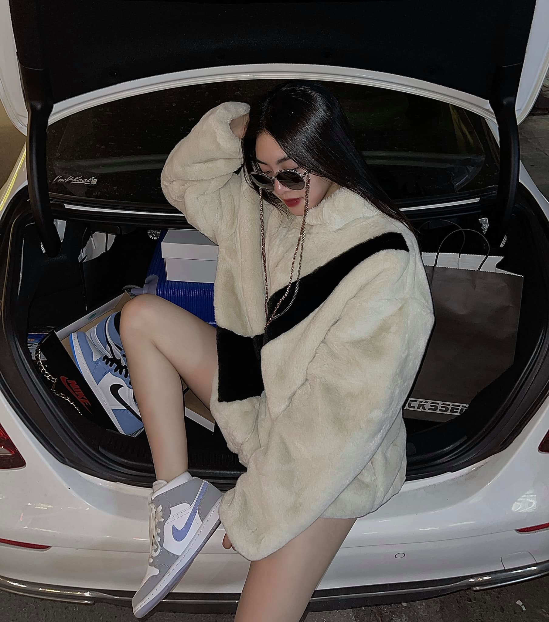 “Hot girl quân nhân” đẹp như Phạm Băng Băng mua nhà 30 tỷ ở tuổi 21?- Ảnh 1