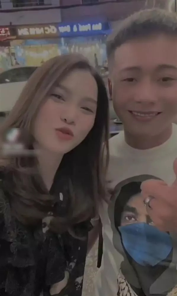 Quang Linh Vlogs đã có người yêu, “nóc nhà” xinh không kém Hoa hậu- Ảnh 1