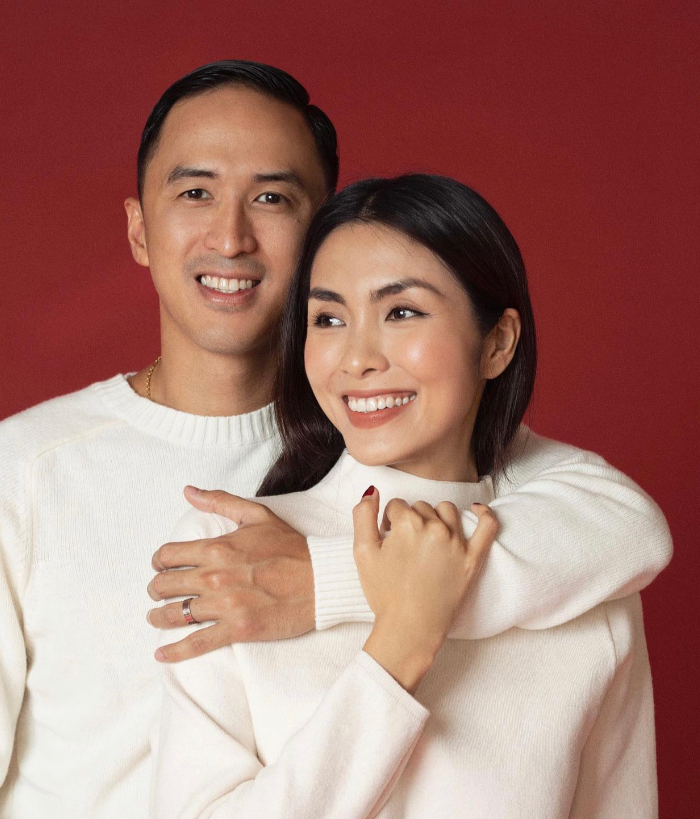 Tăng Thanh Hà nắm tay ông xã, tình yêu 1 thập kỷ vẫn vẹn nguyên - Ảnh 3