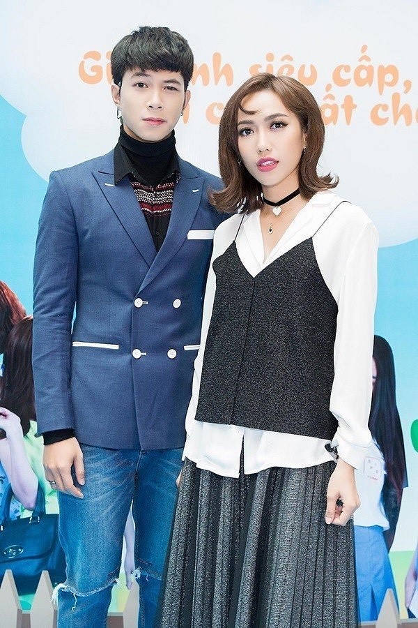 Anh Tú Atus công khai giấy đăng ký kết hôn với Diệu Nhi, tin đồn sinh con là thật- Ảnh 2