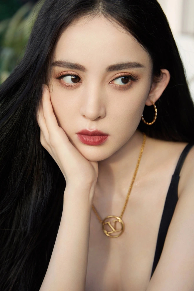 Cổ Lực Na Trát bị nghi là tiểu tam, bằng chứng rành rành chối không nổi- Ảnh 3