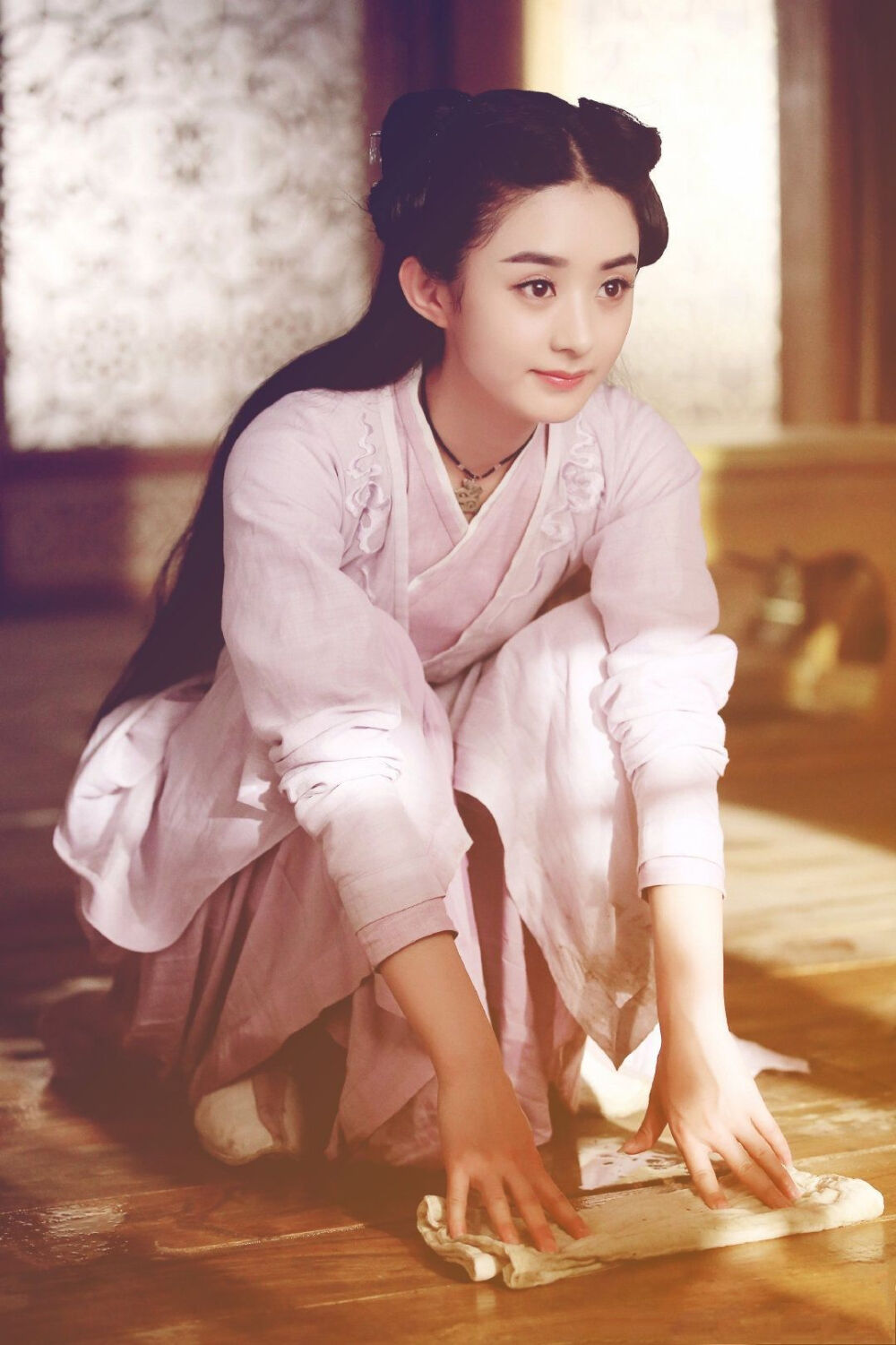 Triệu Lệ Dĩnh phá cách với tóc đỏ trên bìa tạp chí- Ảnh 3