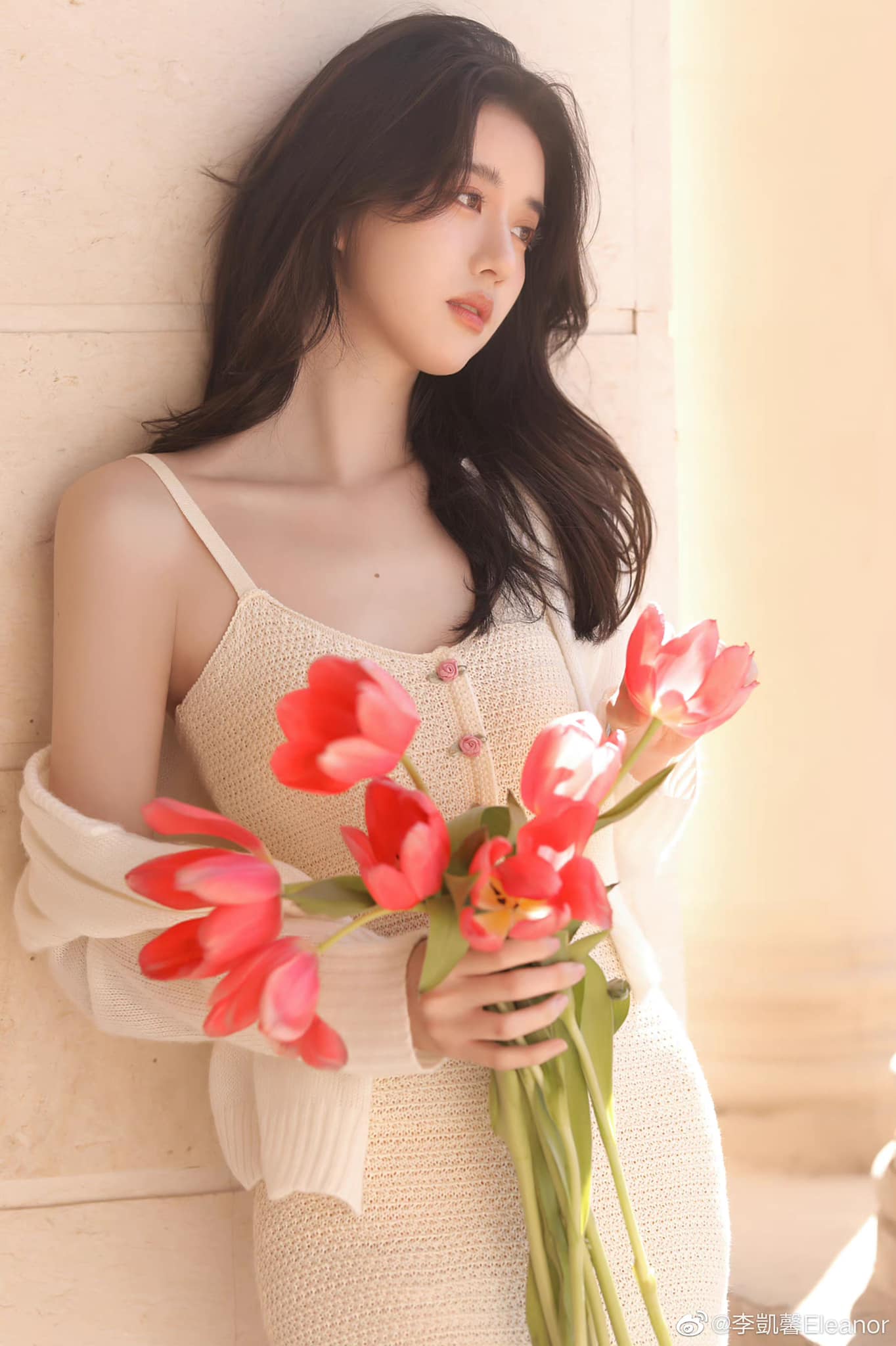 Triệu Lộ Tư thoát vai 