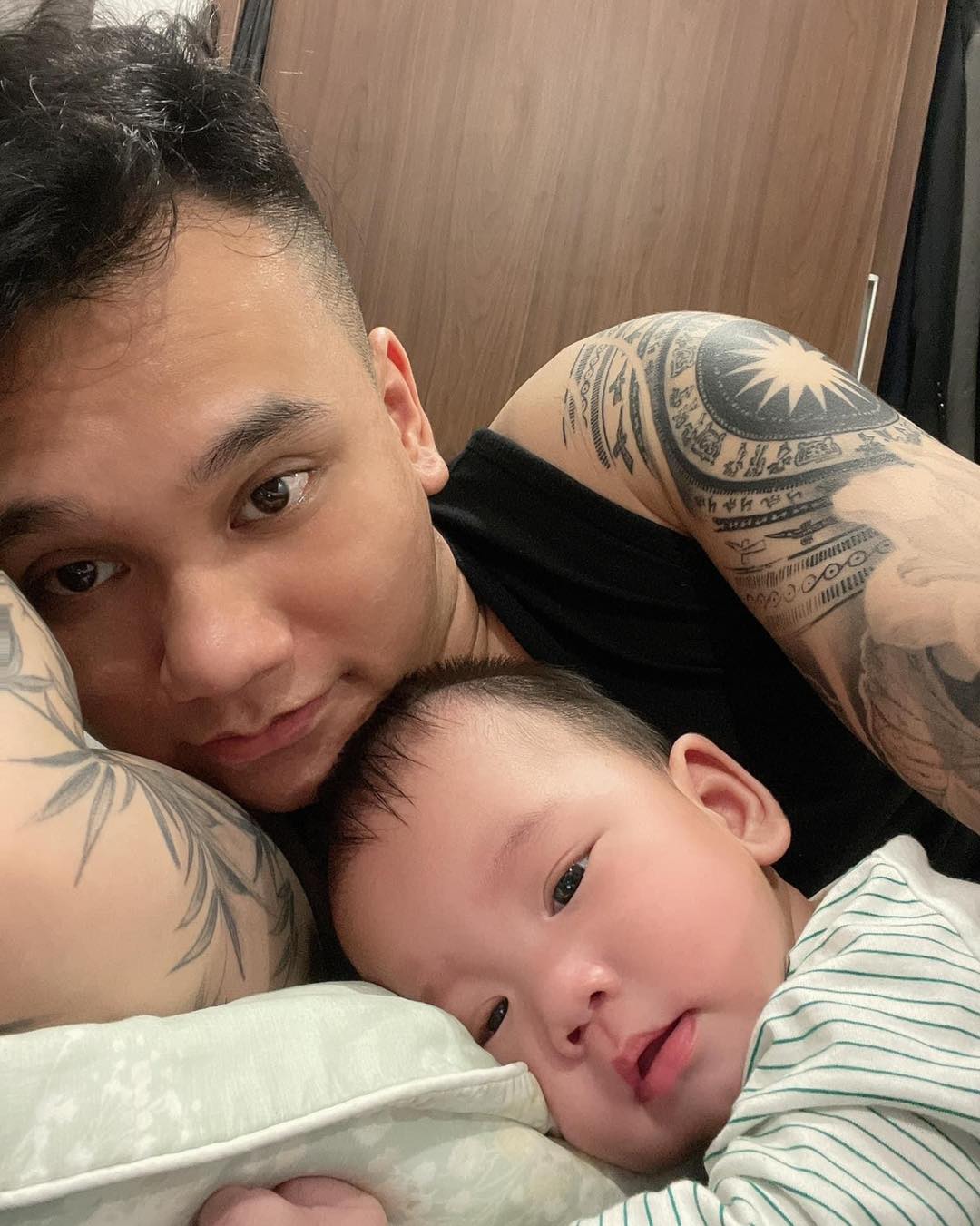 Khắc Việt là ai? Nam ca sĩ, nhạc sĩ tài năng của Vpop có hôn nhân viên mãn với vợ DJ- Ảnh 2