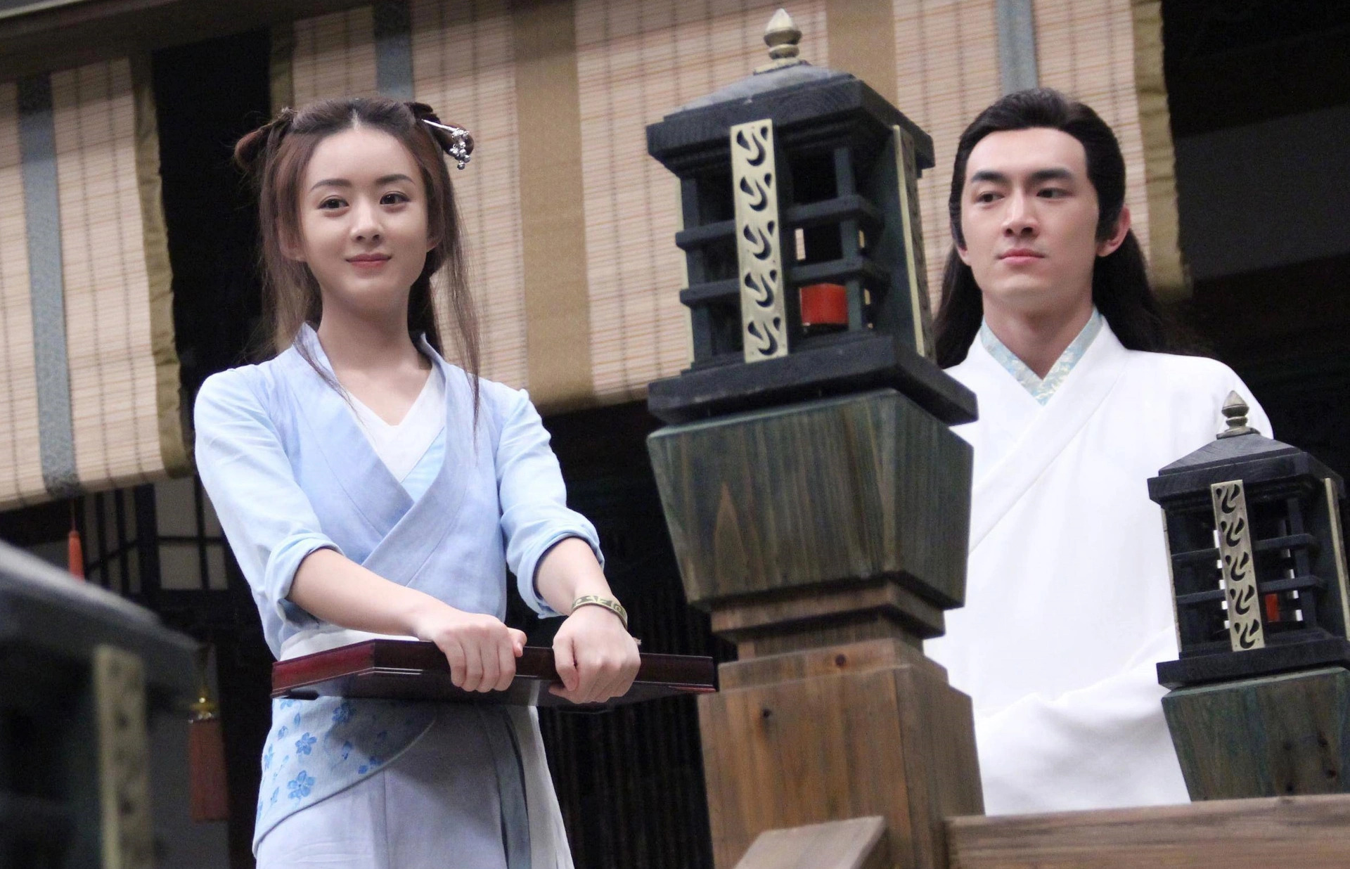 Triệu Lệ Dĩnh bị khui hẹn hò bạn diễn nam, ngày tái hợp Phùng Thiệu Phong không còn- Ảnh 3