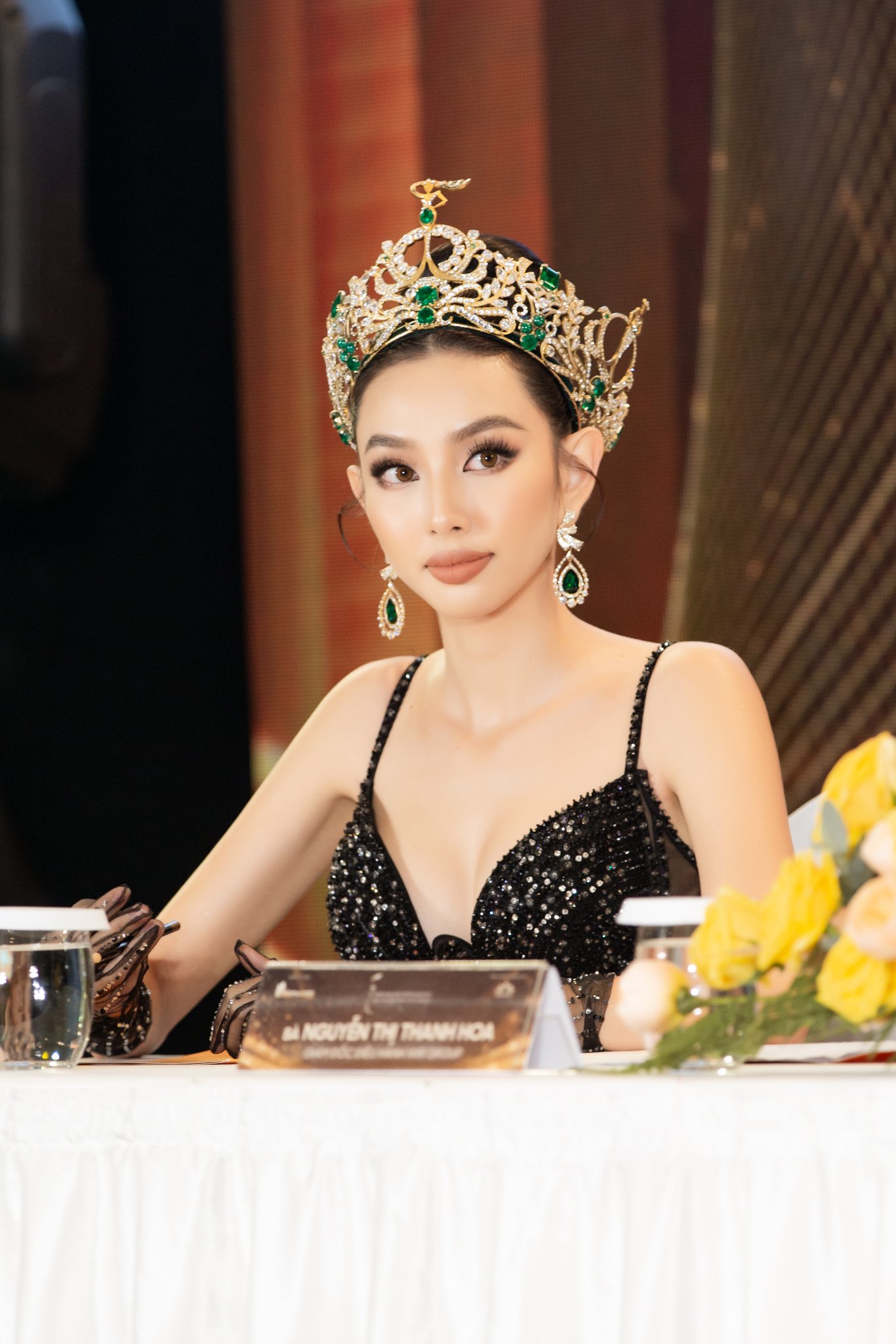 Thùy Tiên mặc sai thiết kế, tự biến mình thành “hoa hậu quý bà”- Ảnh 1