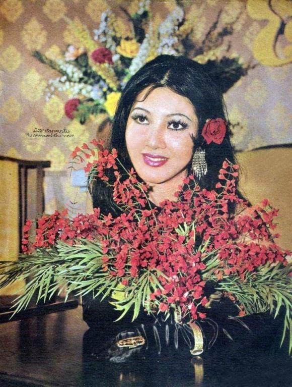 Ngắm nhìn nhan sắc thời trẻ của minh tinh Thẩm Thuý Hằng, xứng danh tuyệt đỉnh giai nhân- Ảnh 1