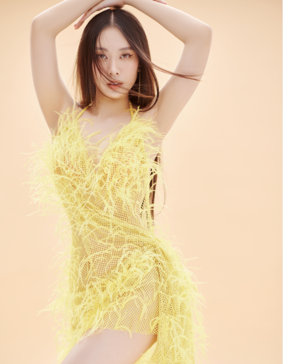 Tân Miss Peace Vietnam 2022 là du học sinh Mỹ, làm thông dịch chuyên nghiệp- Ảnh 1