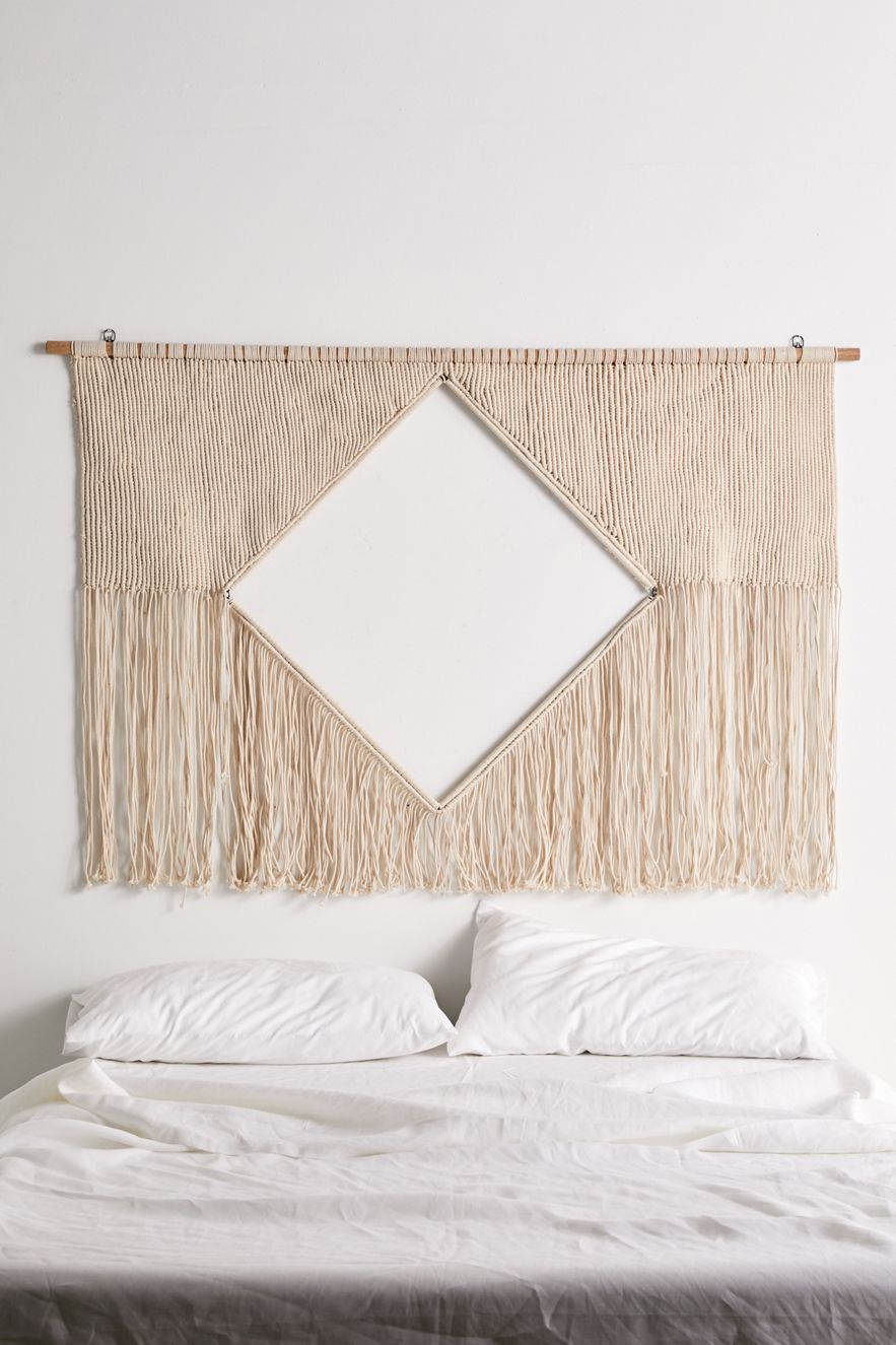 8 ý tưởng trang trí đầu giường sáng tạo để phòng ngủ thêm đẹp và mới mẻ - Ảnh 9