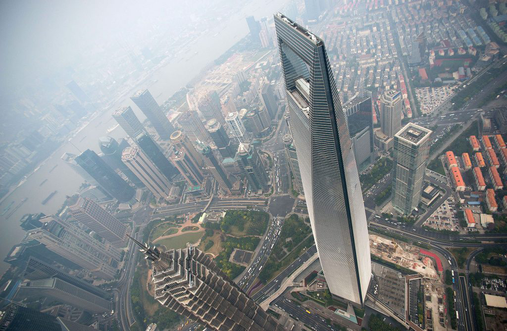 Khu phức hợp khổng lồ với chiều cao 492 mét tại Phố Đông, Thượng Hải, Trung Quốc.