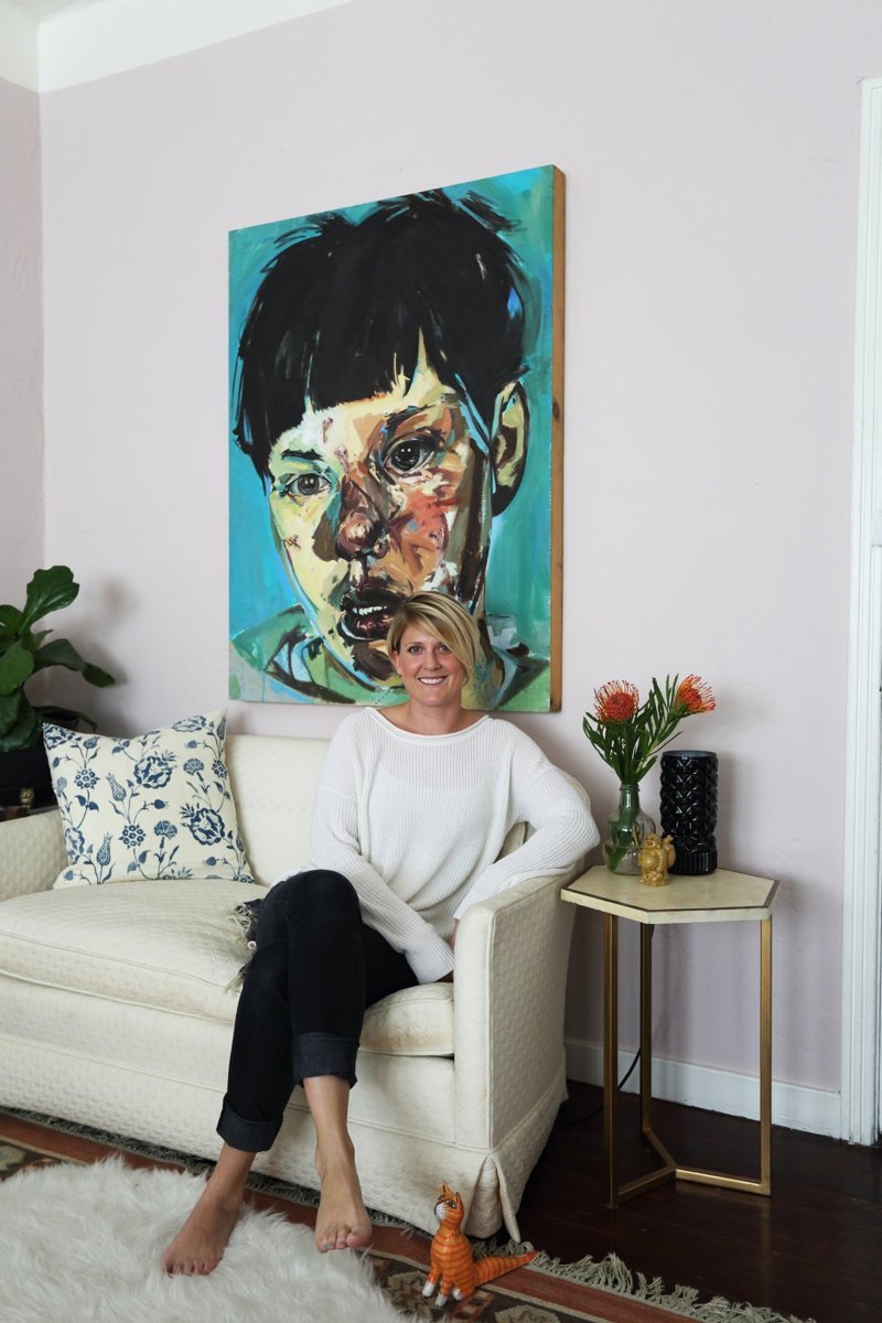 Kelly Stewart - nhà thiết kế nội thất cá tính trong căn hộ của mình.