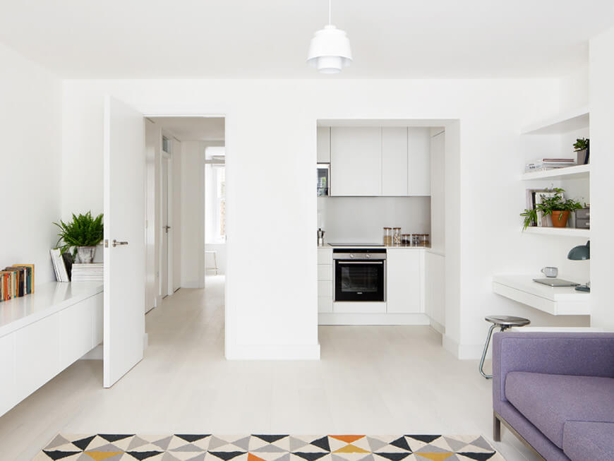 Sự “lột xác” ngoạn mục sau cải tạo của căn hộ 60m² cũ kỹ và chật hẹp