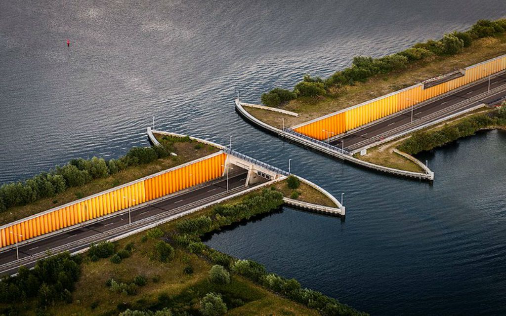 Cây cầu nước Veluwemeer, công trình kiến trúc “siêu thực” tại Hà Lan - Ảnh 14