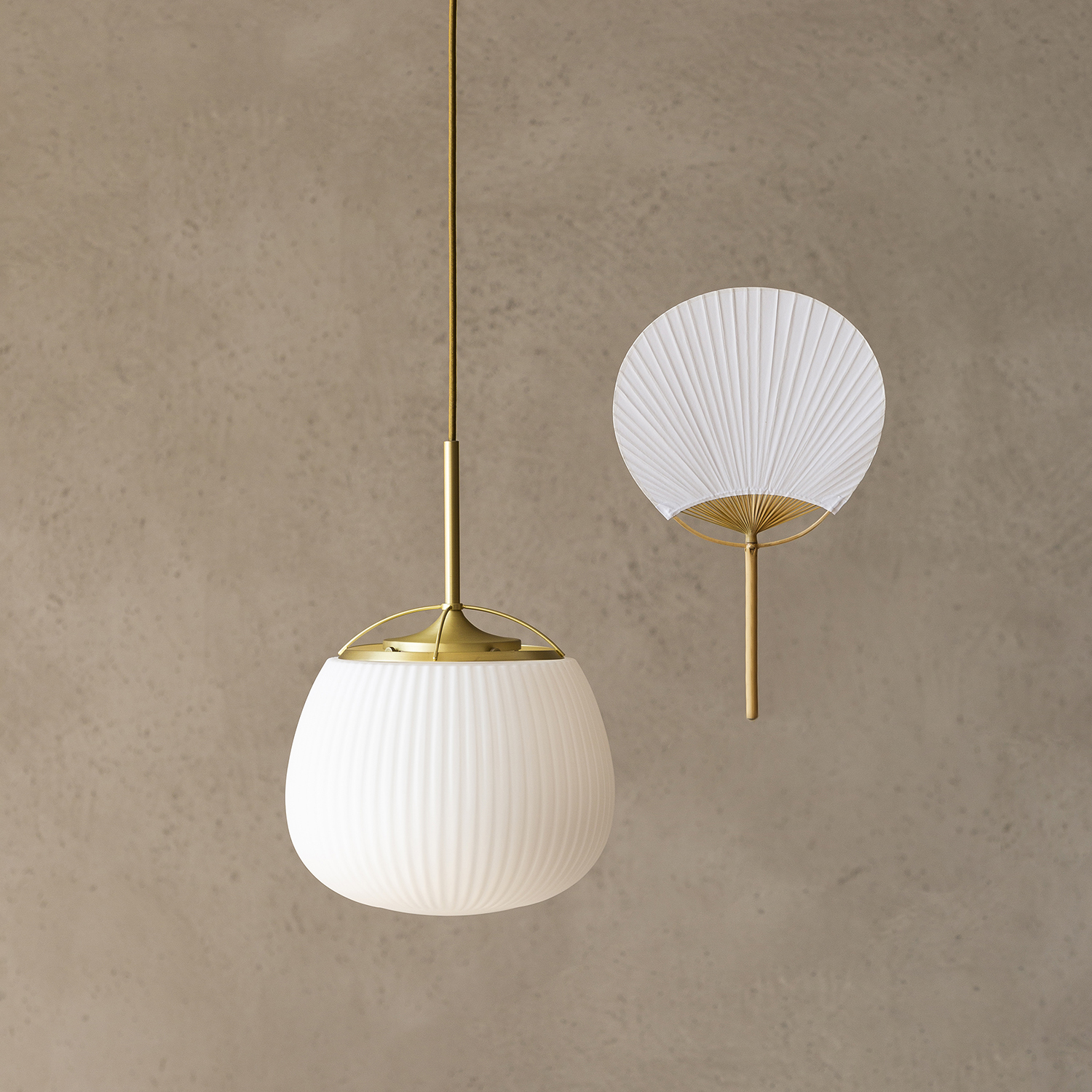 Ogi Lamp, mẫu đèn thả trần tuyệt đẹp lấy ý tưởng từ hình ảnh chiếc quạt giấy Trung Hoa - Ảnh 5