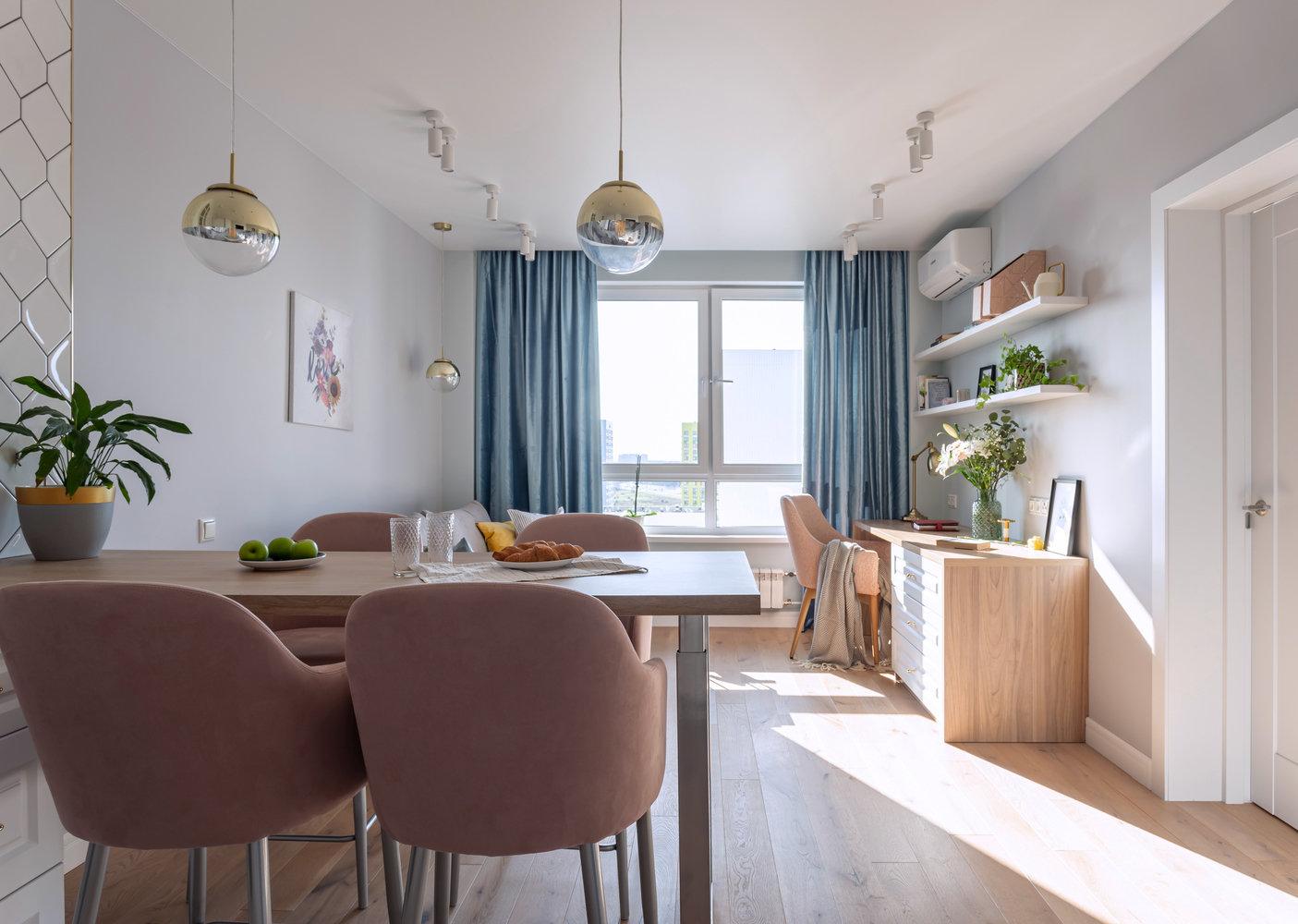 Thăm căn hộ  43m² sang trọng với tone hồng - xám thời thượng của cặp vợ chồng son