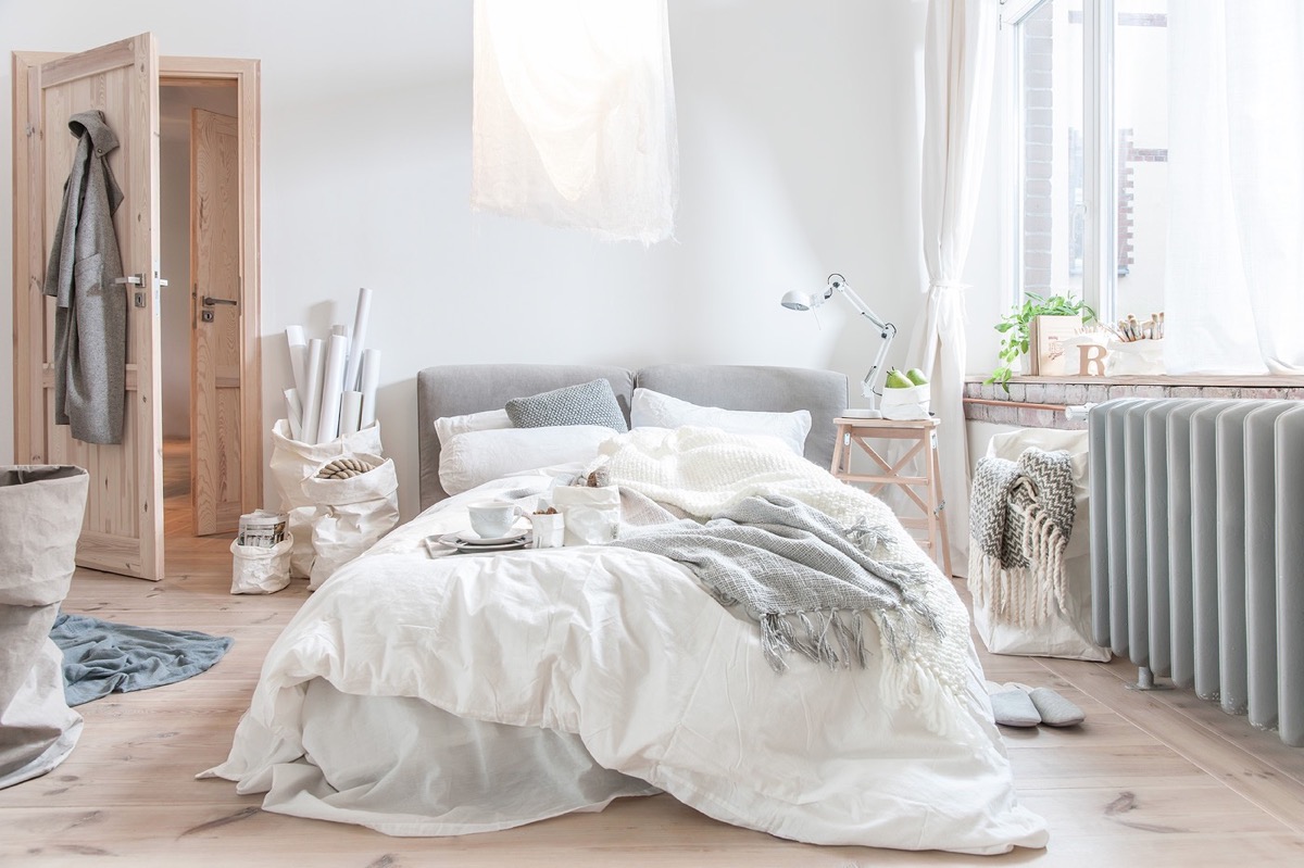 Dù bạn yêu thích phong cách thiết kế nội thất nào thì phòng ngủ vẫn hướng đến sự hài hòa, êm ái và dễ chịu để có thể tái tạo năng lượng làm việc cho ngày hôm sau.