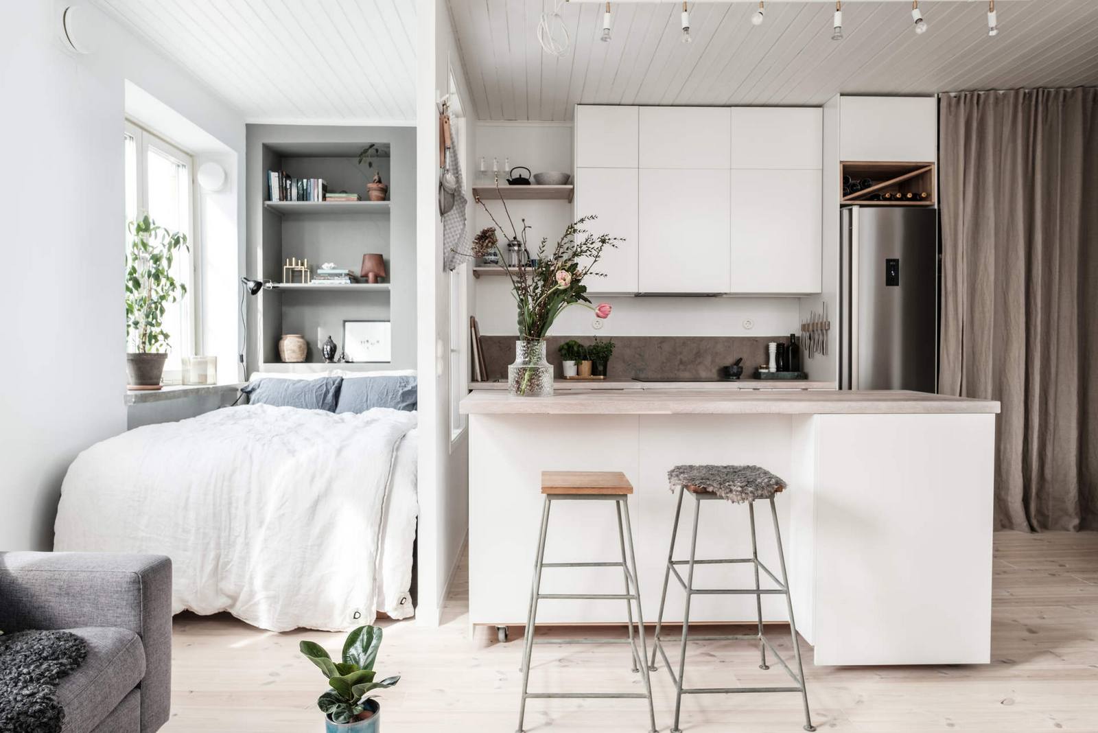 Căn hộ chỉ vỏn vẹn 37m² như thu hút nhờ thiết kế nội thất trang nhã, say đắm lòng người