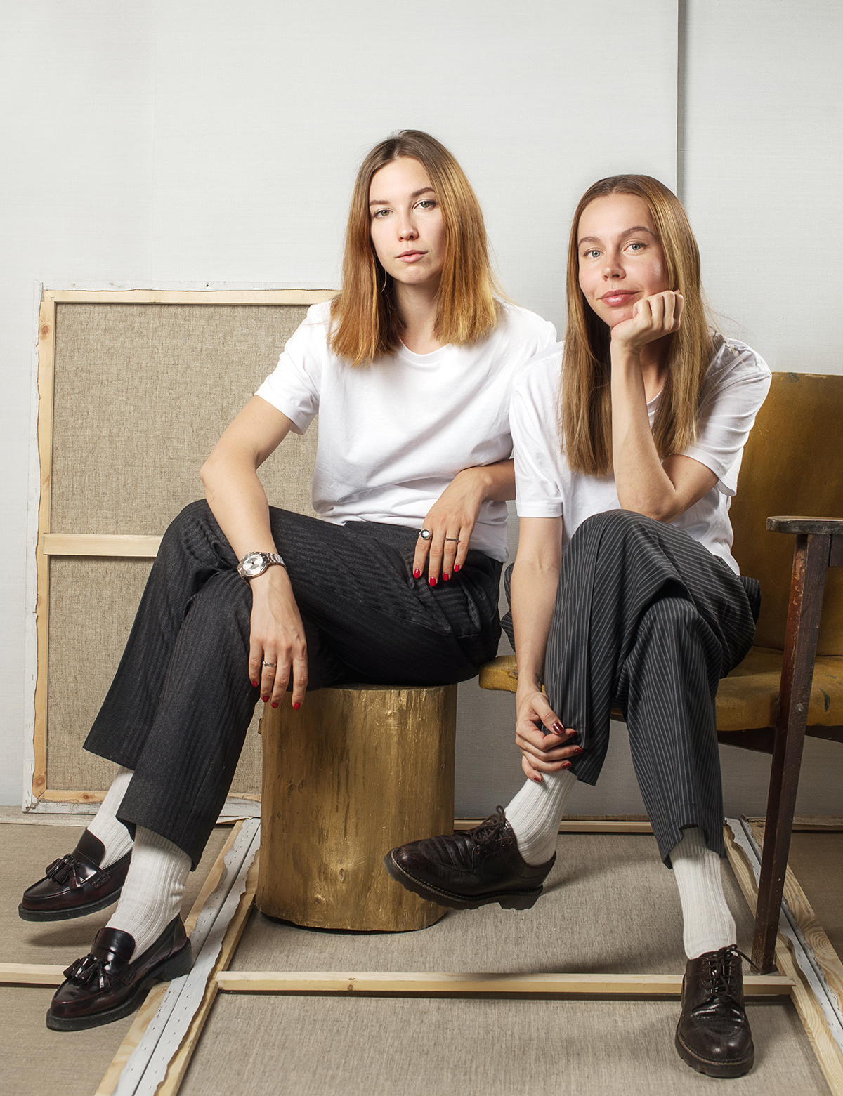 Tatiana Odintsova và Anna Sysoeva đến từ ArchBlack là 2 nhà thiết kế nội thất của dự án cải tạo hợp nhất 2 căn hộ nhỏ thành một căn hộ duy nhất diện tích 95,5m².