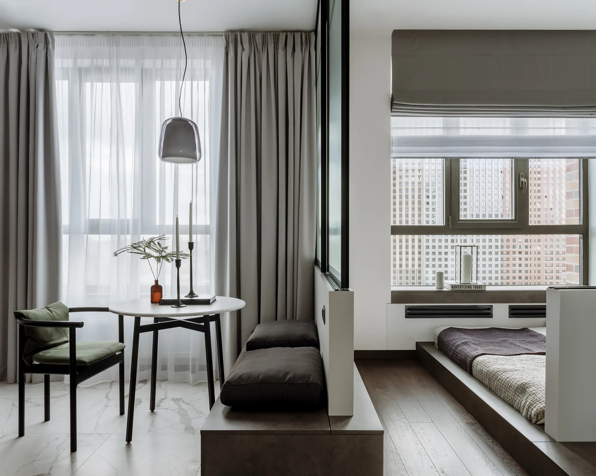 Căn hộ 35m² sử dụng hầu hết vách ngăn cửa trượt kính mờ để phân vùng không gian hiệu quả - Ảnh 6