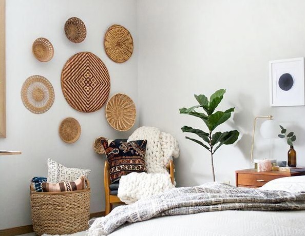 10 ý tưởng trang trí tường đẹp mộc mạc bằng rổ rá tre quen thuộc