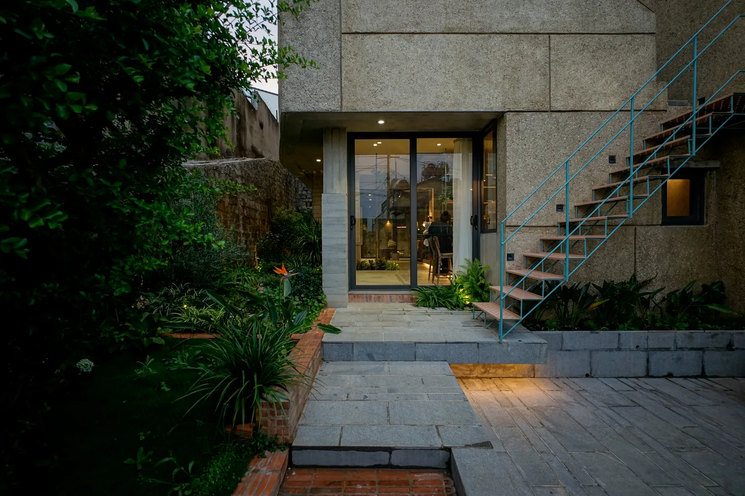 CHI's House: Kiến trúc phản ánh những yếu tố đối lập, tạo nên sự bí ẩn cho ngôi nhà giữa lòng Đà Lạt - Ảnh 13