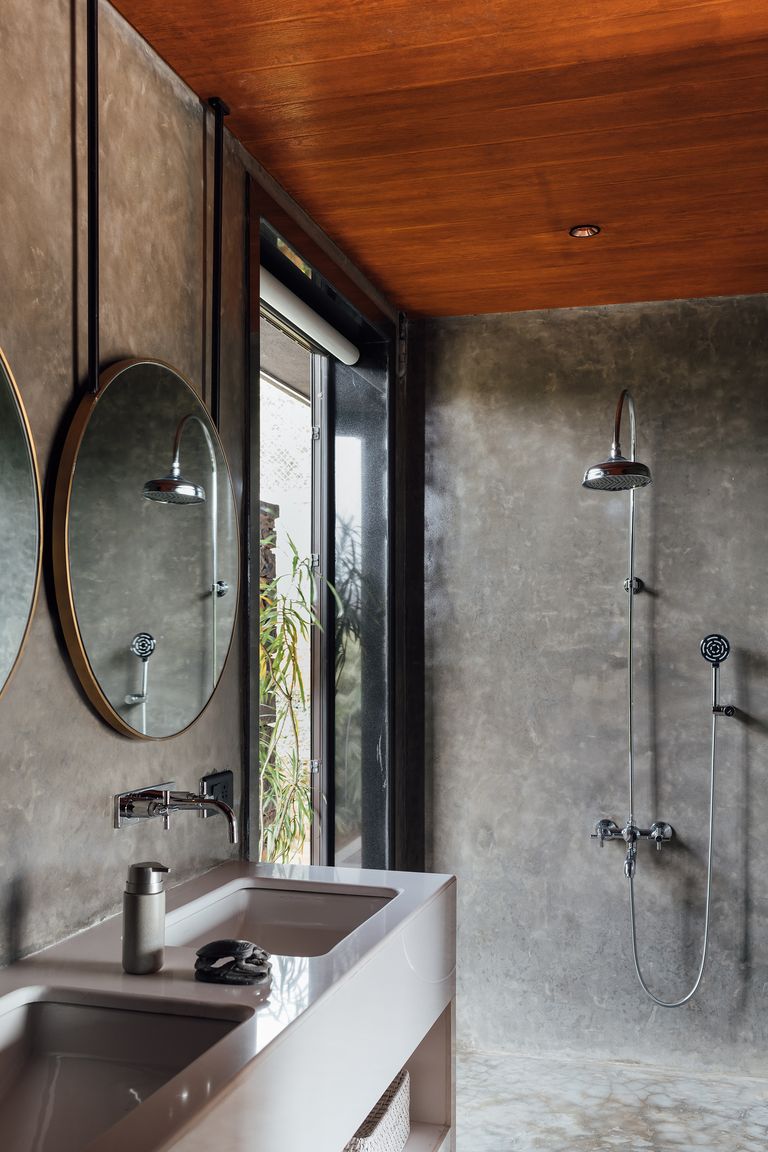 5 ý tưởng sáng tạo để trang trí khu tắm vòi hoa sen trong phòng tắm nổi bật - Ảnh 9