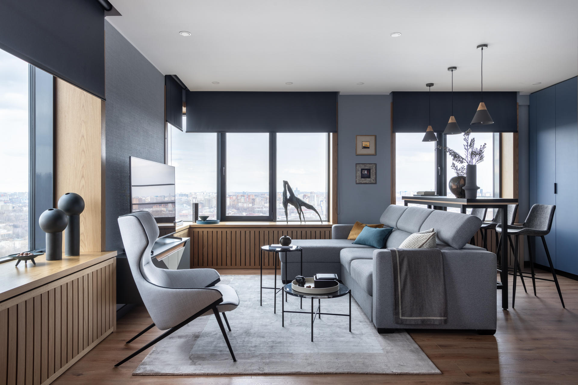 Căn hộ 82m² chất lừ nhờ sự kết hợp giữa xanh lam - xám của cặp vợ chồng son